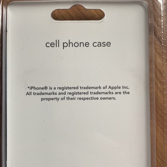 NWT iPhone XR case... Brand New Never used, still in original packaging - Picture 4 of 4